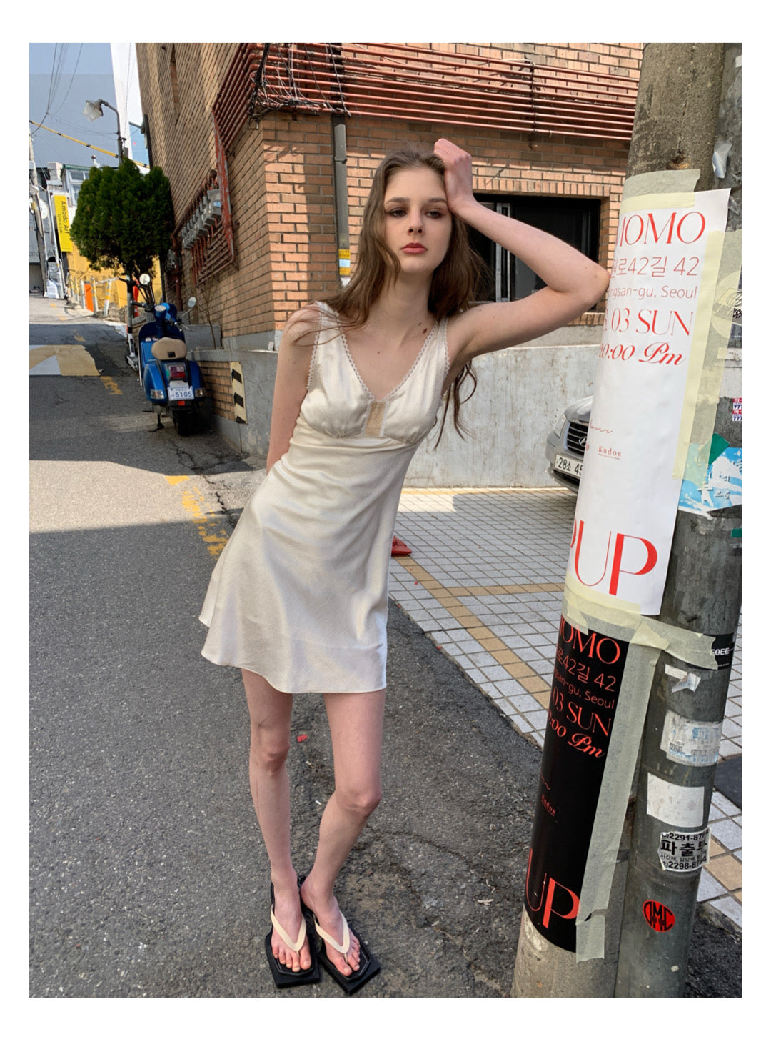 [F0099/100]Cleanfit Satin Skirt with Gloss Texture