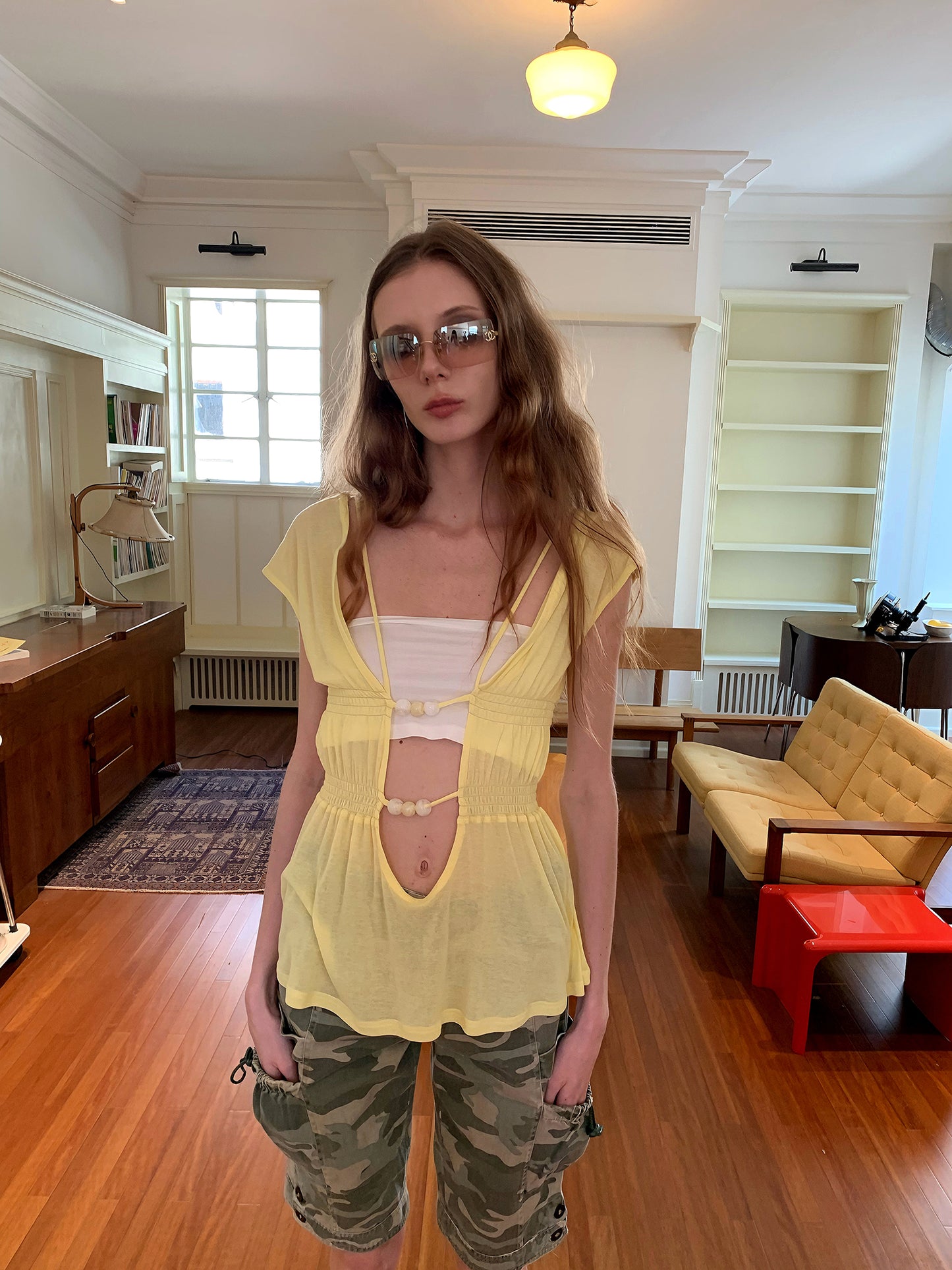 [A00860]Soft Mist Yellow Beaded Short Sleeve Top Twin set